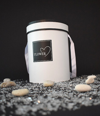 Луксозна бяла кутия Flowers