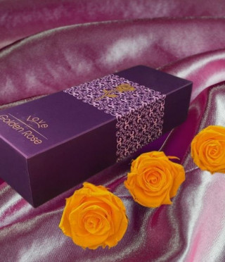 Луксозна кутия с вечни рози