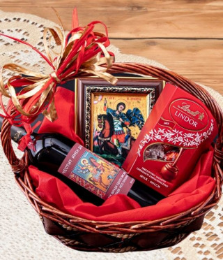 Персонализирана кошница Свети Димитър