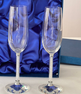 Елегантни чаши за младоженци