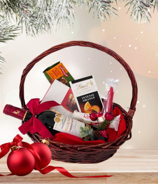 Подаръчна Коледна кошница 66