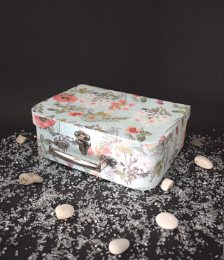 Кутия куфарче флорална