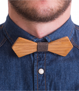 Bow tie of wood-brown