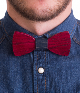 Bow tie of wood-red