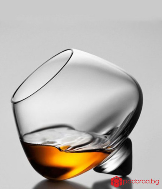 Стилна чаша за уиски пумпал