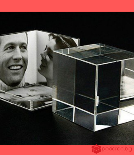 Кристален Фото куб с акрилна рамка