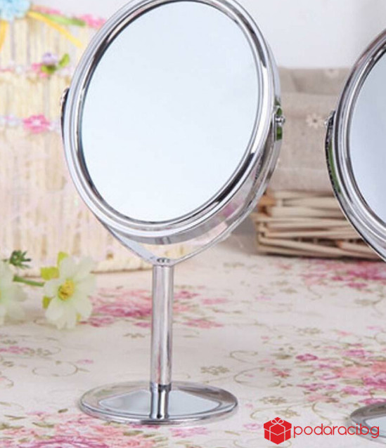 Малко огледало за гримиране