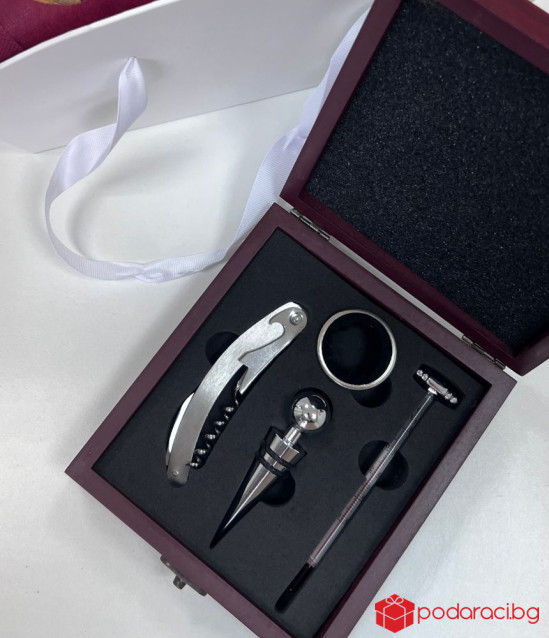 Подаръчна щайга Свети Николай Чудотворец