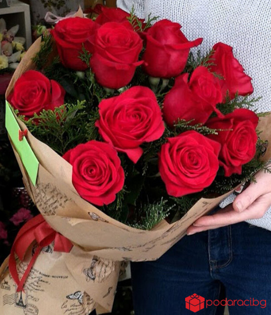 Букет от 11 червени рози