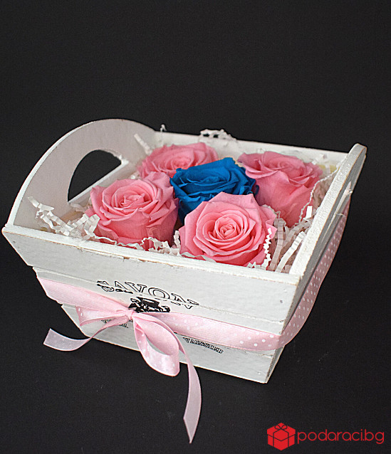 Бяла кашпа Вечна любов