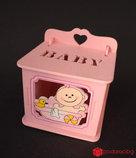 Дървена кутийка Бебе