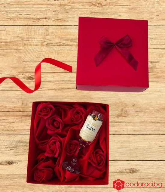 Подарък за баба в кутия