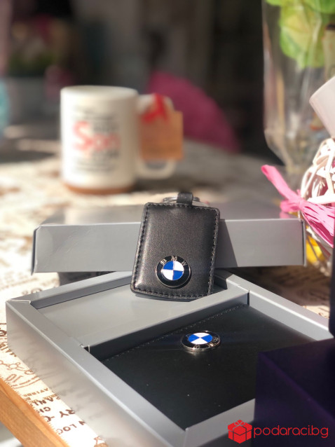 Сет от ключодържател и калъф за документи с лого BMW