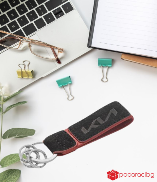 Ключодържател SILVER FLAME с лого на KIA