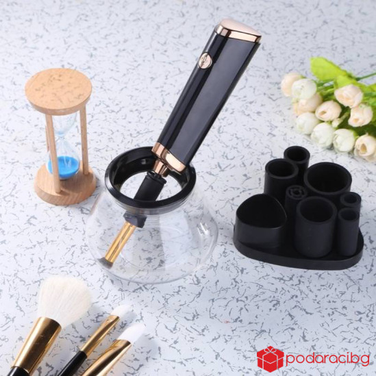 Електрическа машинка за почистване на четки за грим