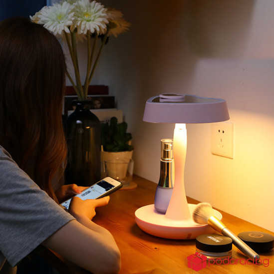 Настолно лед огледало за гримиране сърце