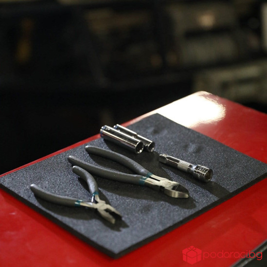 Гъвкава магнитна подложка за инструменти