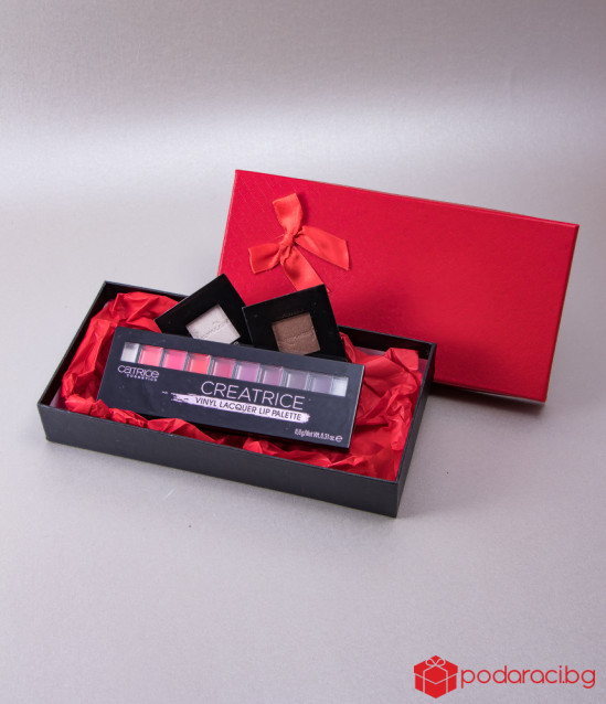 Дамски комплект с гримове