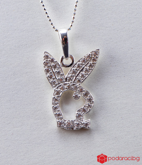 Women's silver necklace for boyfriend