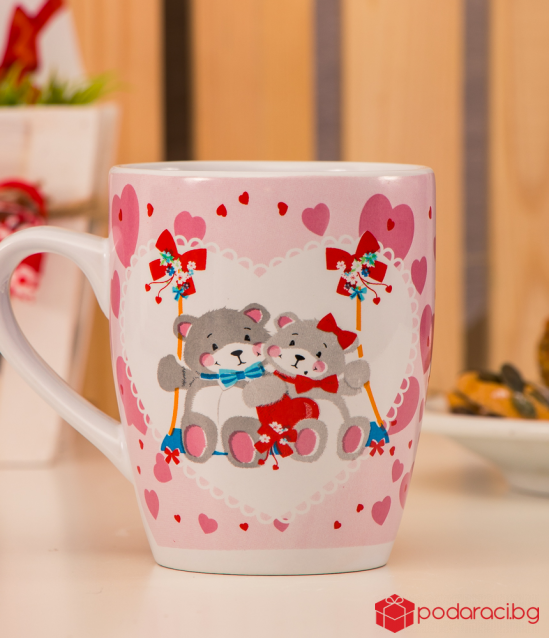 Porcelain mug with bears in love