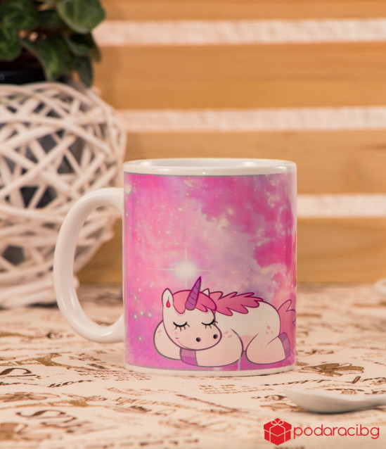 Чаша със спящ еднорог
