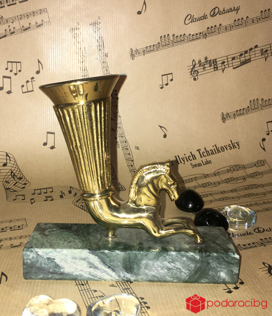 Бронзова статуетка Ритон, малък