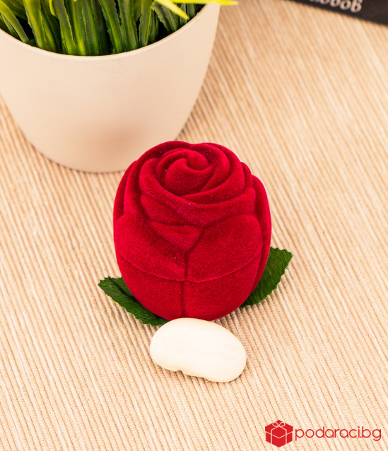 Кутийка с бобче Честит 8 март