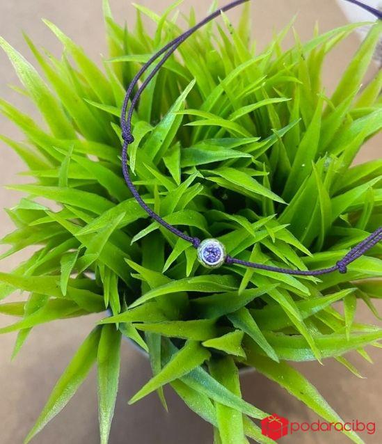 Дамска гривна с цирконче