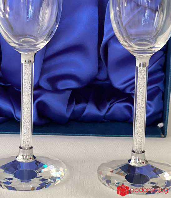Елегантни чаши за младоженци