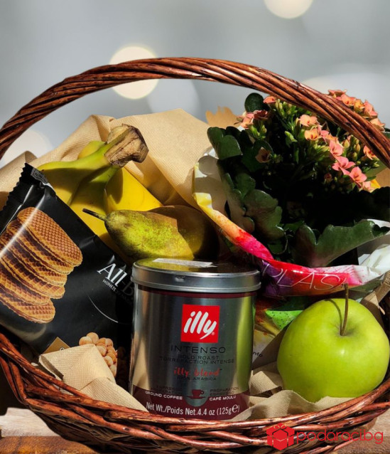 Подаръчна кошница за жени