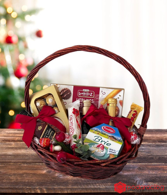 Подаръчна кошница с изненади