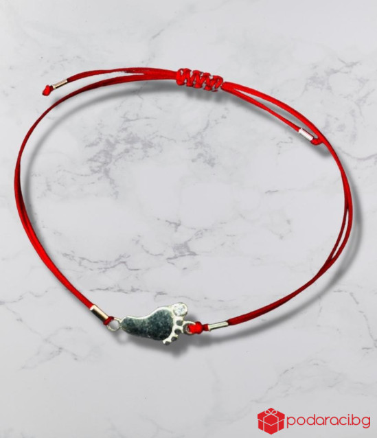 Гривна със сребърно краче