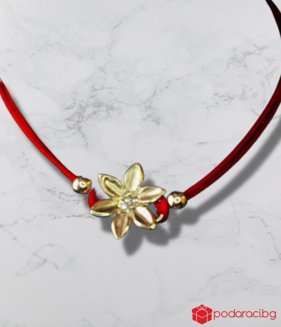 Гривна със сребърно цвете