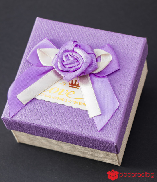 Гривна с четирилистна детелина