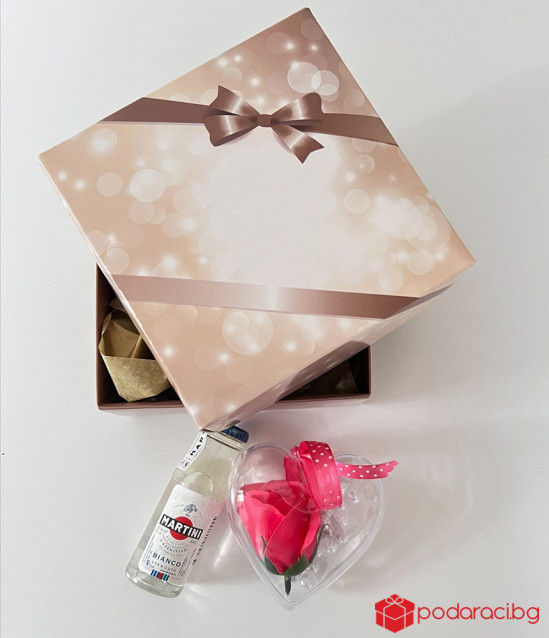Подаръчен комплект с миниатюра вермут