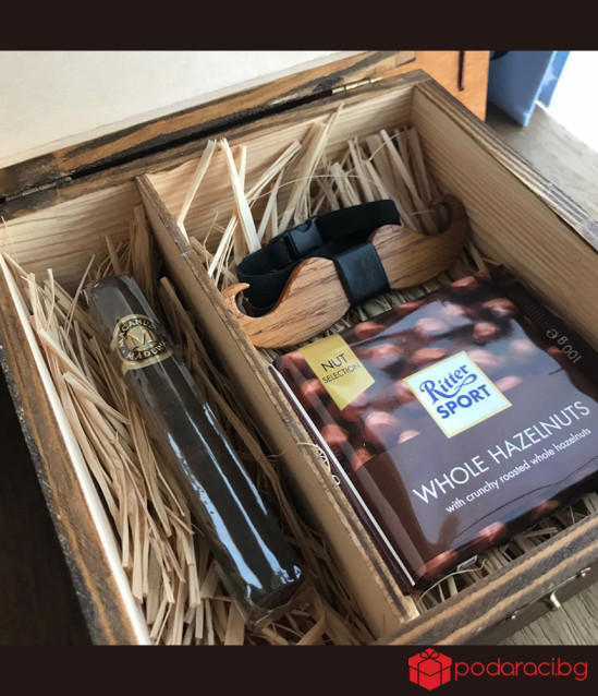 Подаръчна кутия Moustache