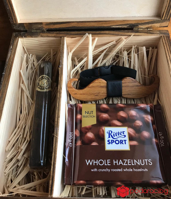 Подаръчна кутия Moustache