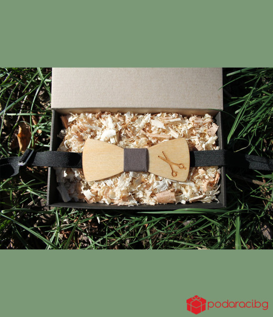 Папийонка за фризьор с ножица