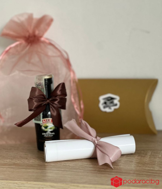 Подаръчен комплект Попътен вятър за абитуриентка