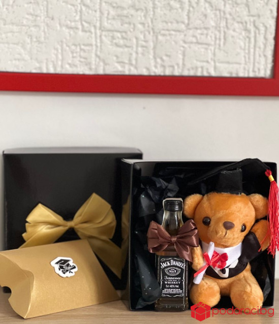 Подаръчен комплект Попътен вятър за абитуриент