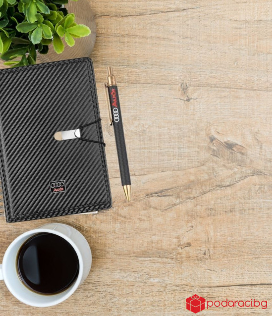 Подаръчен сет от тефтер и химикал на SILVER FLAME с лого на AUDI