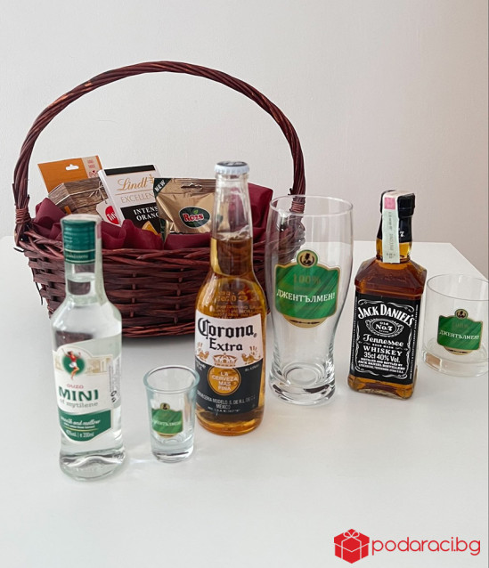 Подаръчна кошница за мъж