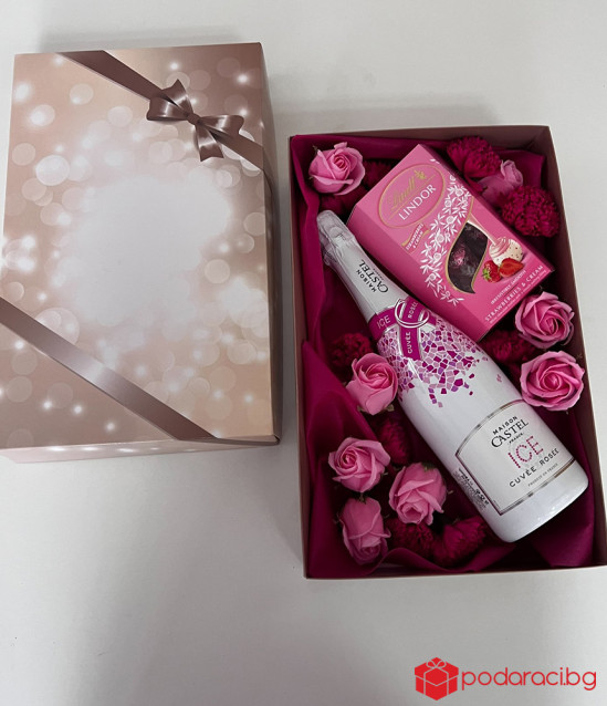 Подарък за жена - комплект Розово изящество