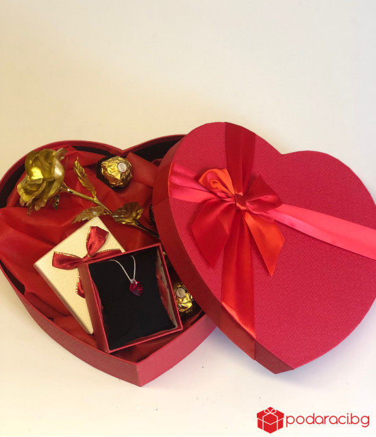 Подарък за жена - комплект Червено сърце