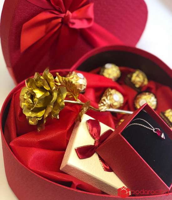 Подарък за жена - комплект Червено сърце