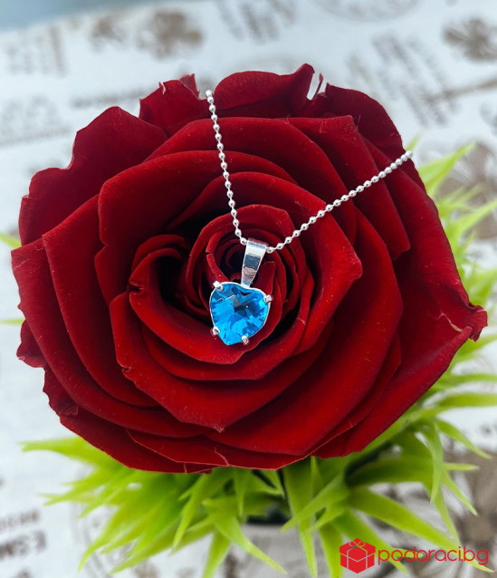 Сребърно колие с висулка Синьо сърчице