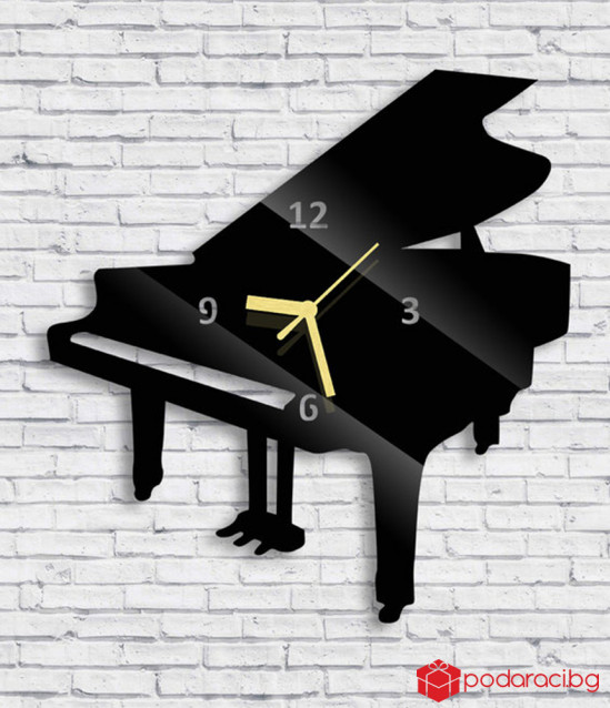 Clock piano, wall