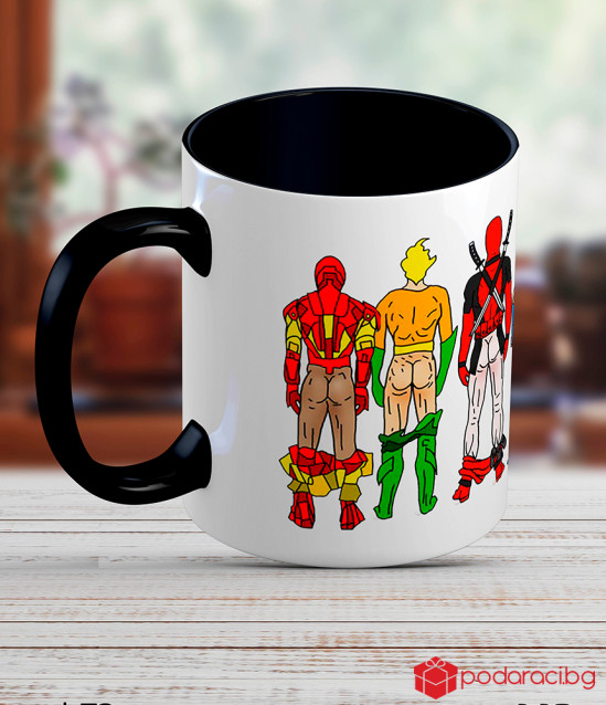 Ceramic mug with men super heroes