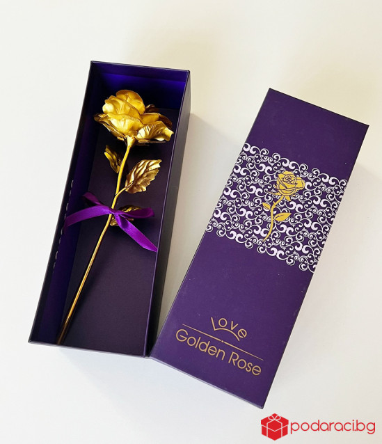 Златна роза в кутия