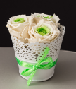 Small lace pot in white with 3 eternal roses